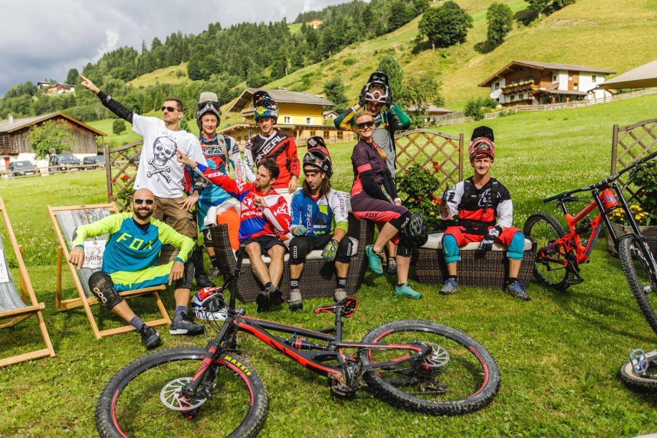 Hotel Barbarahof Saalbach, Inkl Jokercard Εξωτερικό φωτογραφία